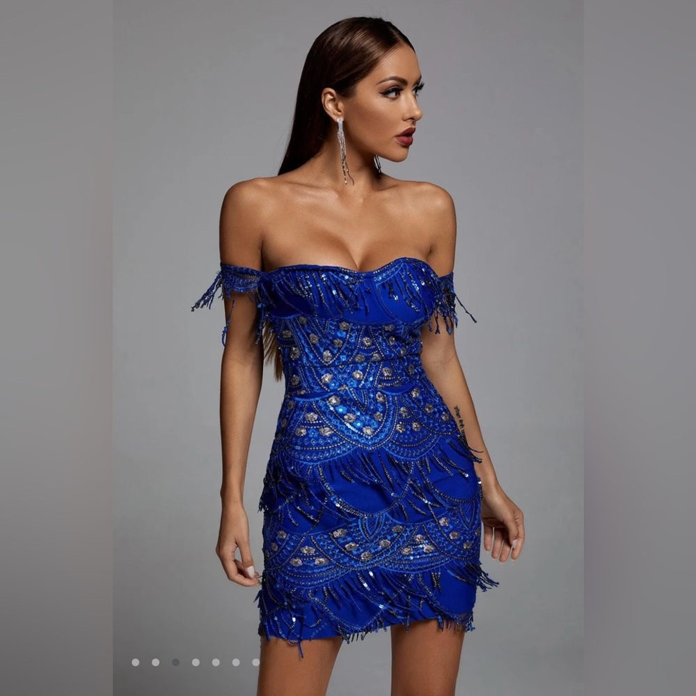 BELLA BARNETT - Avery Dress - Blue - Size Small - Only worn once!